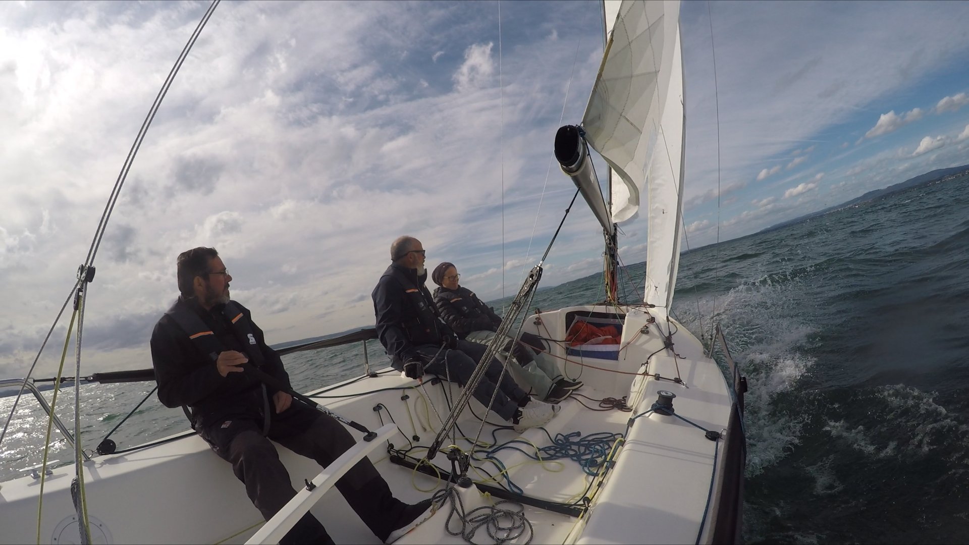 POLAAR Schweizer Segelschule - die J/70 Hart am Wind.